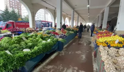 Yozgat’ta Pazarcılar Tehdit Altında: Büyük Marketler Küçük Esnafı Yok Ediyor